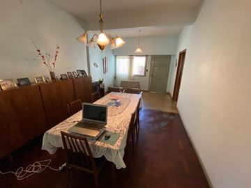 Casa en venta San Andrés 4 ambientes multifamiliar