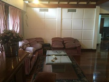Venta de Chalet 4 Amb. en 2 Plantas S/Lote 500Mts.   Villa Lugano - Excelente Estado