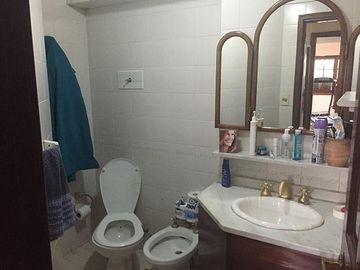 Venta de Chalet 4 Amb. en 2 Plantas S/Lote 500Mts.   Villa Lugano - Excelente Estado
