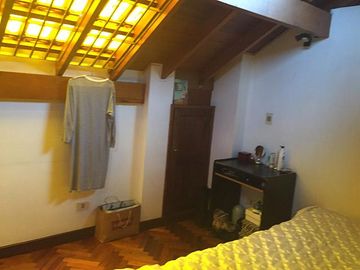 Venta de Chalet 4 Amb. en 2 Plantas S/Lote 500Mts.   Villa Lugano - Excelente Estado