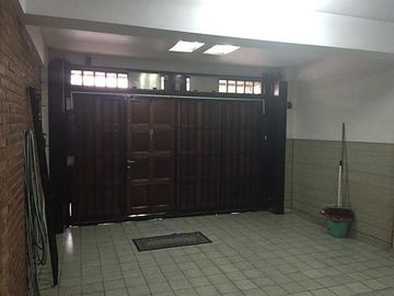 Venta de Chalet 4 Amb. en 2 Plantas S/Lote 500Mts.   Villa Lugano - Excelente Estado