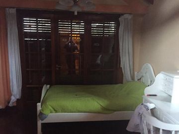 Venta de Chalet 4 Amb. en 2 Plantas S/Lote 500Mts.   Villa Lugano - Excelente Estado