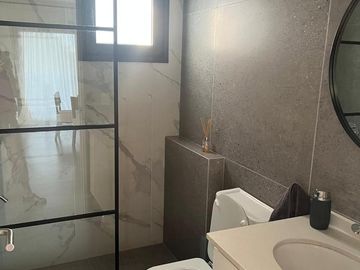 Casa 5 ambientes vista laguna, en venta - Barrio Sebastian Gaboto - Pueblos del Plata