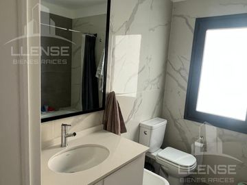 Casa 5 ambientes vista laguna, en venta - Barrio Sebastian Gaboto - Pueblos del Plata