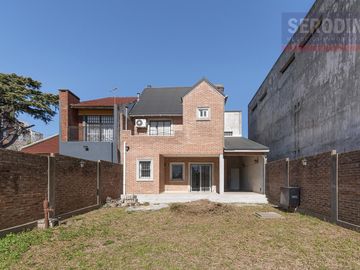 Casa en Bernal Este