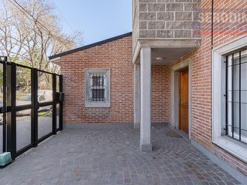 Casa en Bernal Este