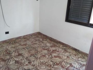 Casa en venta - 3 dormitorios 2 baños 2 locales - Cochera - 300mts2 - San Carlos, La Plata