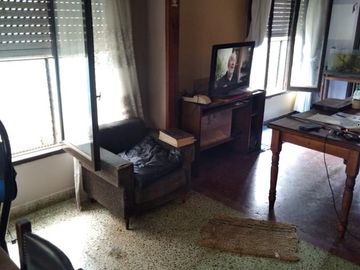 Casa en venta - 3 dormitorios 2 baños 2 locales - Cochera - 300mts2 - San Carlos, La Plata