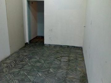 Casa en venta - 3 dormitorios 2 baños 2 locales - Cochera - 300mts2 - San Carlos, La Plata