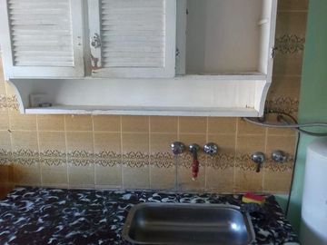 Casa en venta - 3 dormitorios 2 baños 2 locales - Cochera - 300mts2 - San Carlos, La Plata