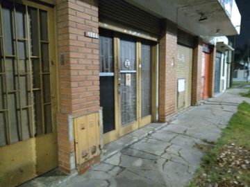 Casa en venta - 3 dormitorios 2 baños 2 locales - Cochera - 300mts2 - San Carlos, La Plata