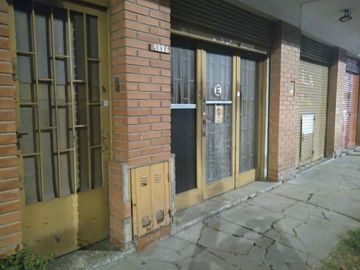 Casa en venta - 3 dormitorios 2 baños 2 locales - Cochera - 300mts2 - San Carlos, La Plata