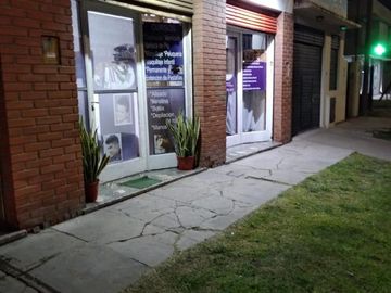 Casa en venta - 3 dormitorios 2 baños 2 locales - Cochera - 300mts2 - San Carlos, La Plata