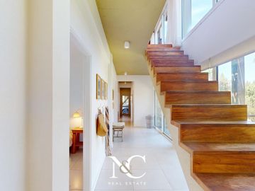Casa en venta en Costa Esmeralda, barrio residencial