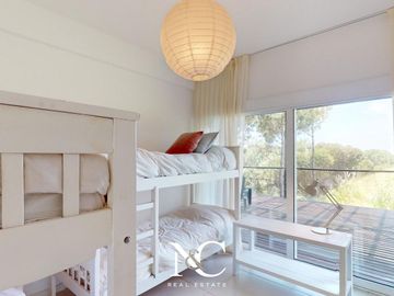 Casa en venta en Costa Esmeralda, barrio residencial