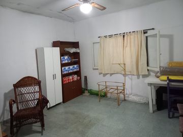 Casa en venta - 3 Dormitorios 2 Baños - Cochera - 289Mts2 - Florencio Varela