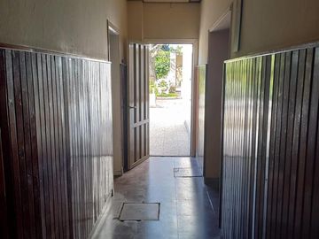 Casa en venta - 3 Dormitorios 2 Baños - Cochera - 289Mts2 - Florencio Varela
