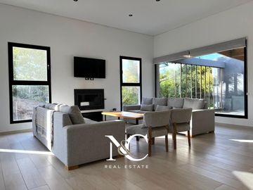 Casa en venta en Costa Esmeralda Golf