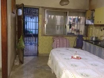 VENTA Casa 4 Ambientes, Se escuchan OFERTAS