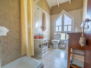 Casa en Venta en  Ayres de Pilar, Pilar - 4 dormitorios