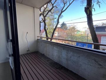 Departamento en  venta 3 ambientes baño y toilette. Cochera Fija - Villa Ballester