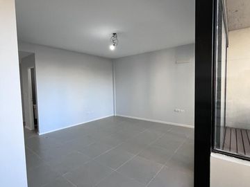 Departamento en  venta 3 ambientes baño y toilette. Cochera Fija - Villa Ballester