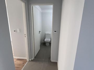 Departamento en  venta 3 ambientes baño y toilette. Cochera Fija - Villa Ballester