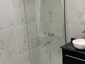 Dúplex en venta - 2 Dormitorios 2 Baños - Cochera - 110Mts2 - Berazategui