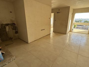 Departamento a estrenar frente con balcón y amenities sobre Avenida Colón