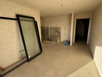 Departamento a estrenar frente con balcón y amenities sobre Avenida Colón