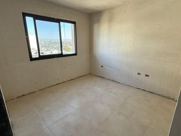 Departamento a estrenar frente con balcón y amenities sobre Avenida Colón