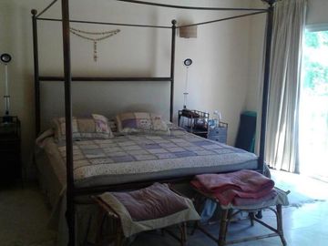 CHALET 6 AMB PISCINA CLIMATIZADA LOTE 1500 M²  VISTA AL GOLF