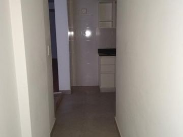 2 Amb. PB Contr.c/ Patio y Cochera f/c. Apto. Seguridad. Lambare al 900  - Almagro