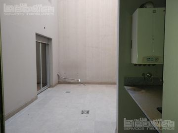 2 Amb. PB Contr.c/ Patio y Cochera f/c. Apto. Seguridad. Lambare al 900  - Almagro