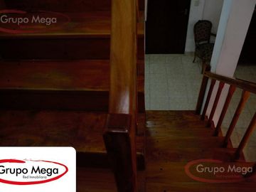 Excelente Casa 6 amb parque piscina 4 bños garage 2 autos - Paternal