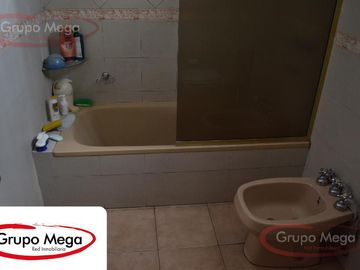 Excelente Casa 6 amb parque piscina 4 bños garage 2 autos - Paternal