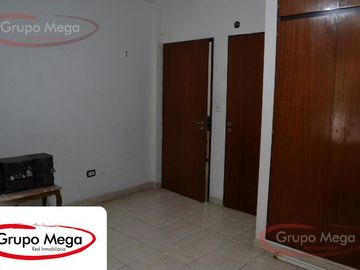 Excelente Casa 6 amb parque piscina 4 bños garage 2 autos - Paternal