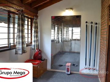 Excelente Casa 6 amb parque piscina 4 bños garage 2 autos - Paternal