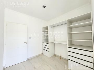 Casa de 4 ambientes en venta en el barrio San Pablo, Pilar