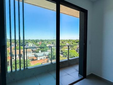 Departamento de dos ambientes con cochera,  en venta- Ituzaingó Sur