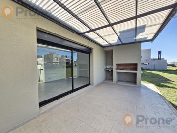 Casa en Funes