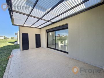Casa en Funes