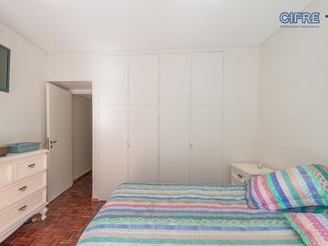 Departamento 3 amb   dependencia completa  3 baños Cochera fija cubierta Baulera