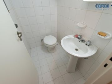 Departamento 3 amb   dependencia completa  3 baños Cochera fija cubierta Baulera