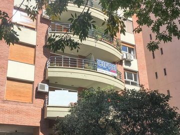 Departamento 3 amb   dependencia completa  3 baños Cochera fija cubierta Baulera