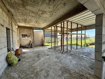 VENTA CASA SAN SEBASTIAN AREA 7 - 5 AMBIENTES