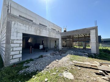 VENTA CASA SAN SEBASTIAN AREA 7 - 5 AMBIENTES