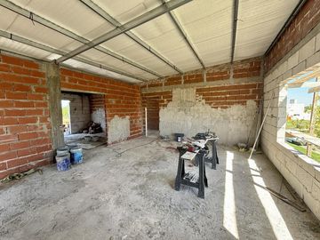 VENTA CASA SAN SEBASTIAN AREA 7 - 5 AMBIENTES