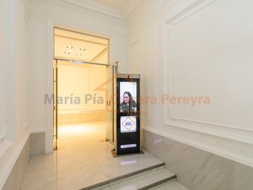 Venta Departamento 3 ambientes con terraza en Juncal y Rodriguez Peña