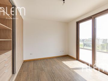 Casa en venta en Terralagos Canning